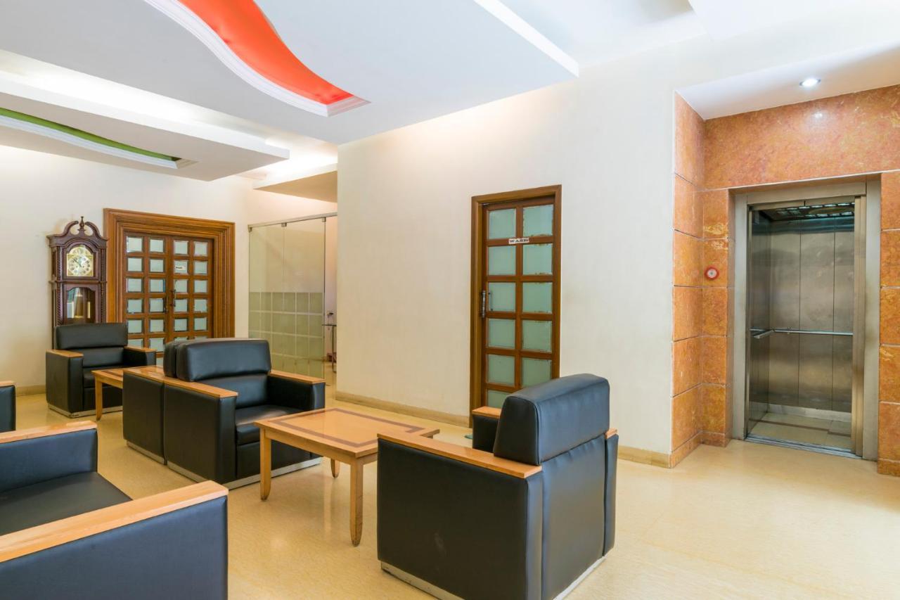 Crescent Park Hotell Chennai Exteriör bild