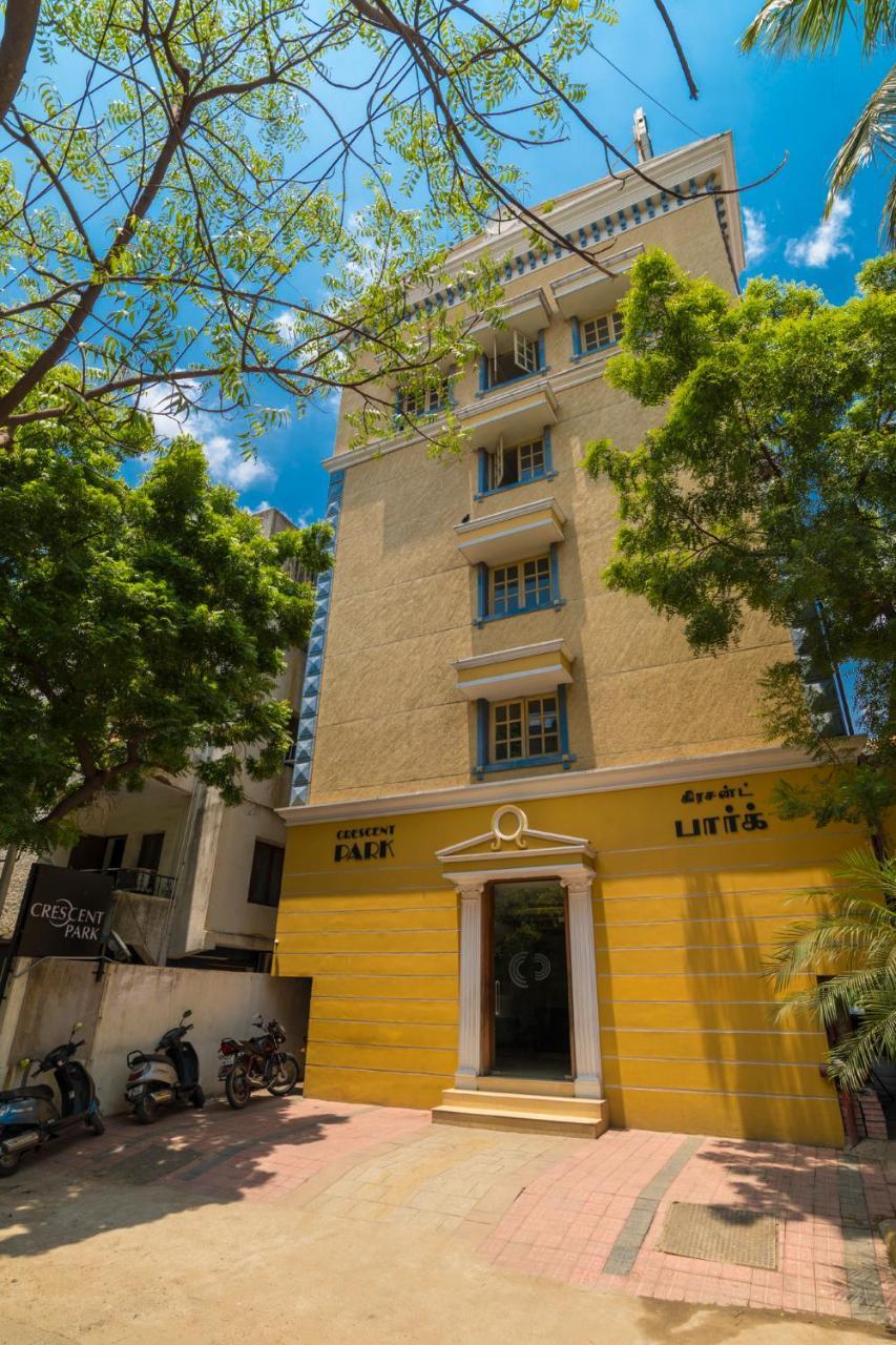 Crescent Park Hotell Chennai Exteriör bild